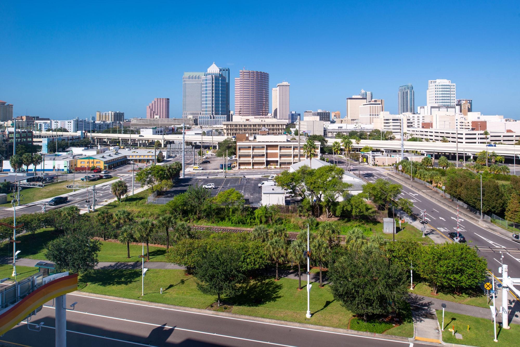 Home2 Suites By Hilton Tampa Downtown Channel District Exterior photo