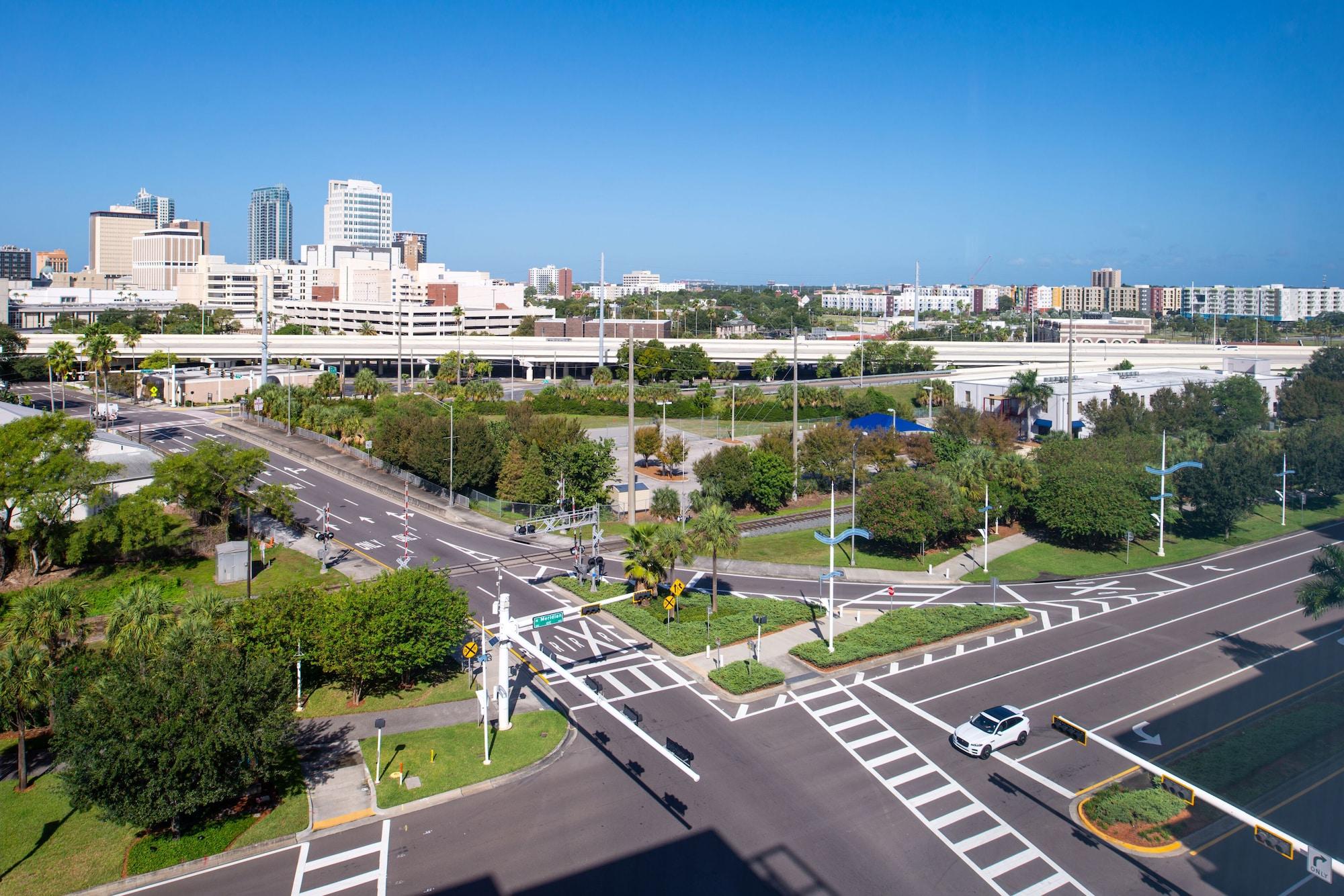 Home2 Suites By Hilton Tampa Downtown Channel District Exterior photo